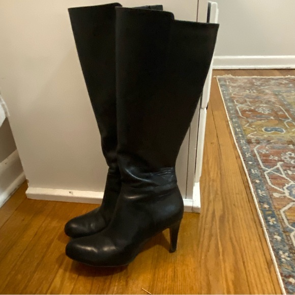 Clarks Genuine Leather Boots - Picture 2 of 6